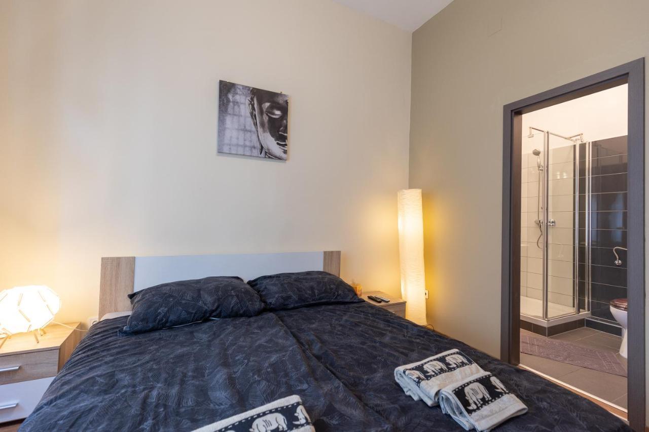 Wiky'S Apartman With 3Bathrooms Budapest Exterior foto
