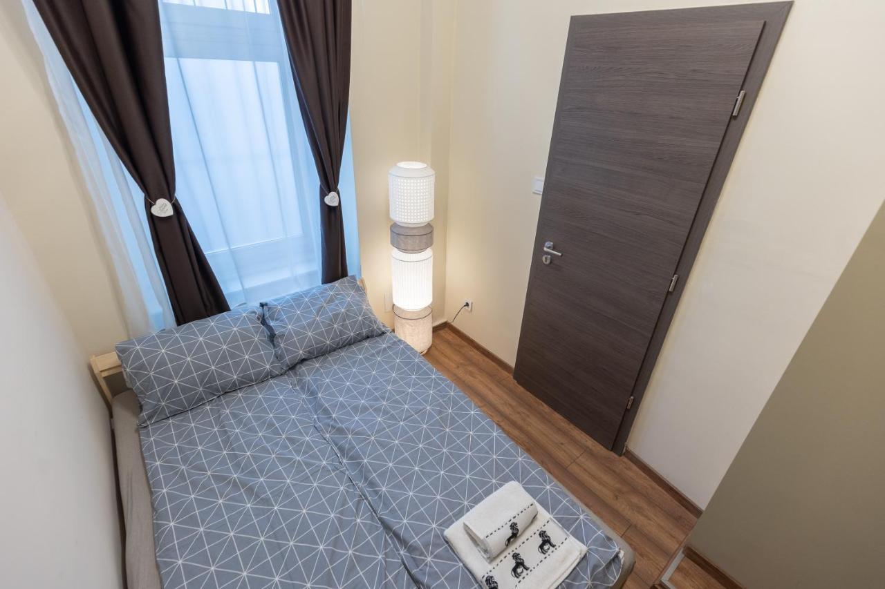 Wiky'S Apartman With 3Bathrooms Budapest Exterior foto