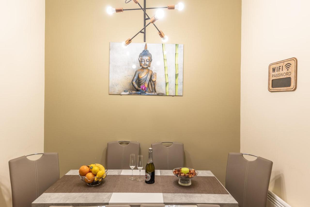 Wiky'S Apartman With 3Bathrooms Budapest Exterior foto
