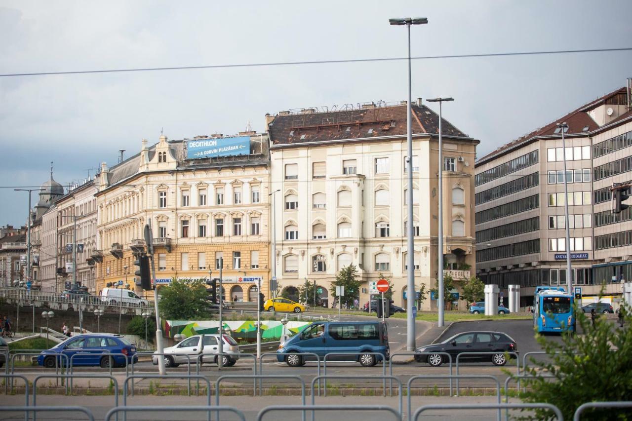 Wiky'S Apartman With 3Bathrooms Budapest Exterior foto